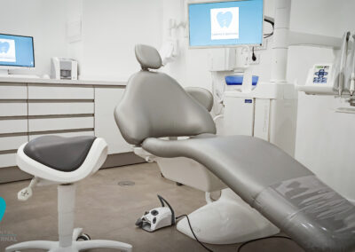 gabinete medico clinica dental en sevilla carmen bernal